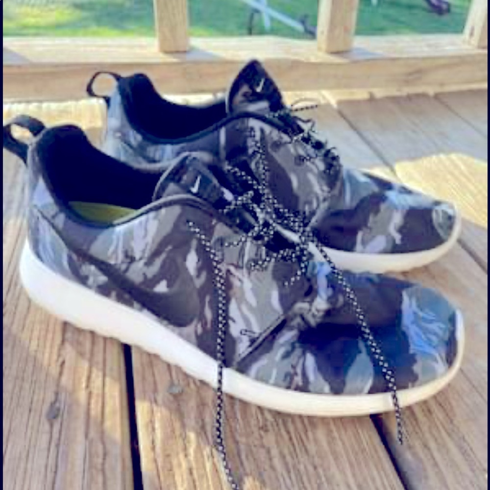 Mens Nike Roshe One - Camo Print